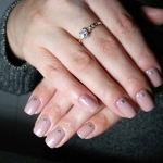Аппаратный маникюр/покрытие гель-лаком Essie